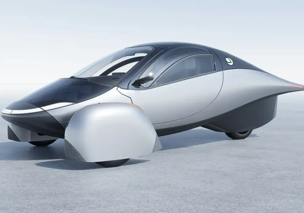 Voiture à énergie solaire : avantages, modèles et défis à connaître