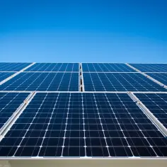 Avantages et inconvénients énergie solaire : ce que vous devez savoir